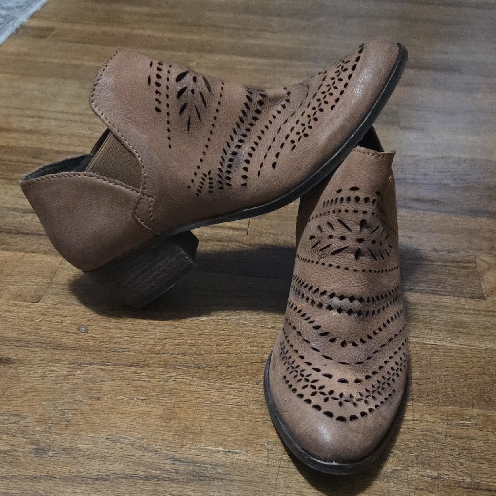 Coldwater Creek Burnished Leather Booties
